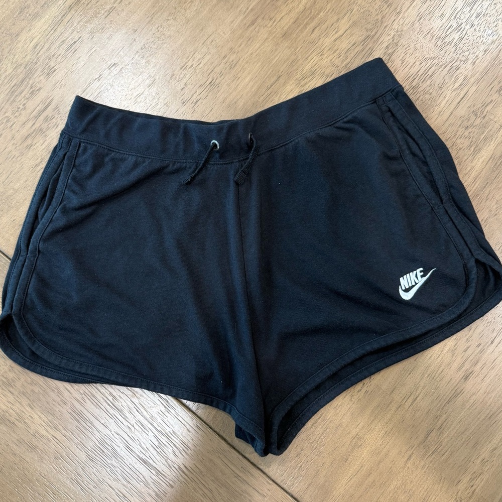 Nike Women's Athletic Black Shorts Size Large